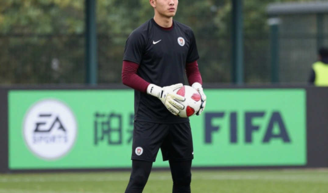 Lá thư nặc danh tố cáo KNVB dùng trọng tài Bas Nijhuis làm 'quân cờ' trên sóng truyền hình