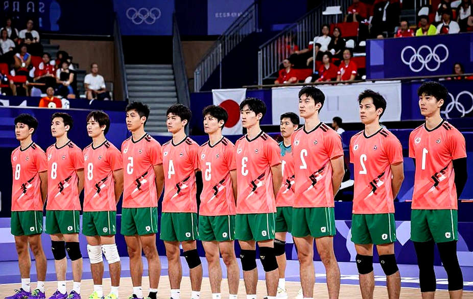 Bảng xếp hạng 16 đội đầu tiên của NCAA 2026: Nebraska số 1 và những tín hiệu chiến thuật bị bỏ ngỏ