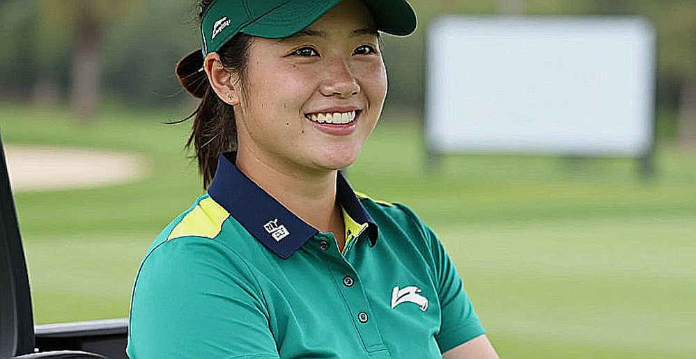 Hồ sơ rỗng ở làng golf: tám tầng dữ liệu trả về số không