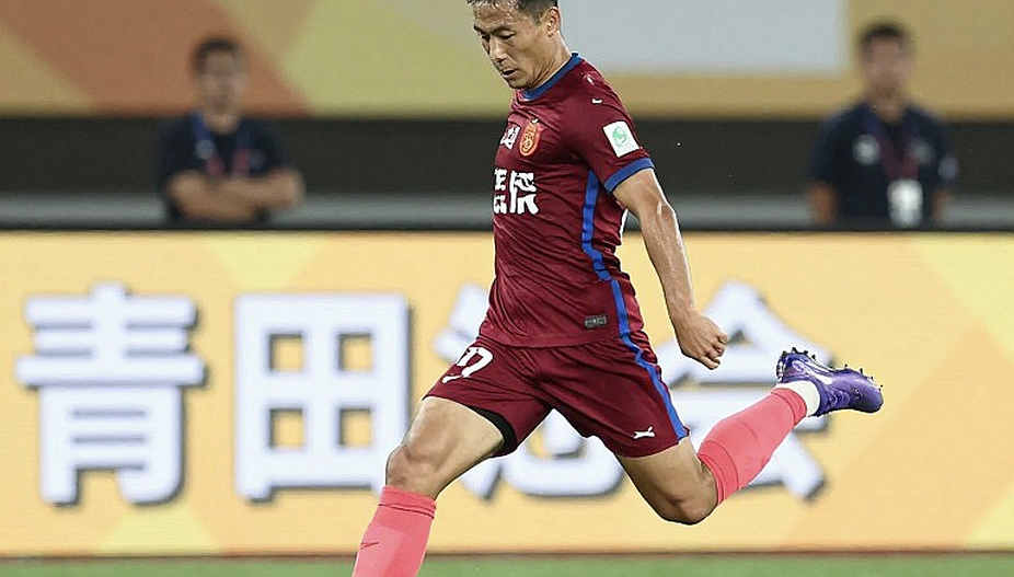 Edin Dzeko rời đội tuyển Bosnia: 152 lần khoác áo, 73 bàn thắng và bài toán kế thừa chưa ai trả lời