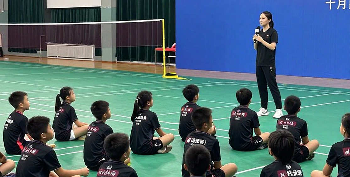122 giây định đoạt: PV Sindhu thua Chen Yufei vì lãng quên khoảng trống ở ván quyết định