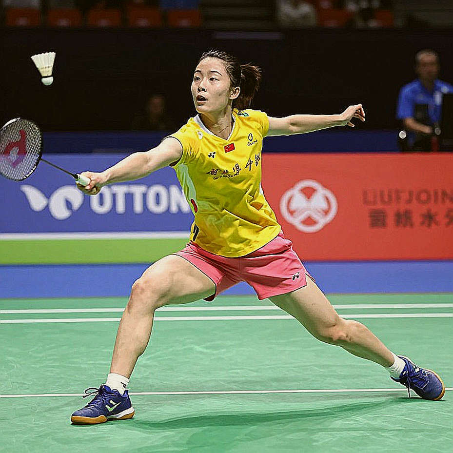 Nine Empty Cells: When Vietnamese Badminton Analyzes by Feeling Nine Empty Cells: When Vietnamese Badminton Analyzes by Feeling