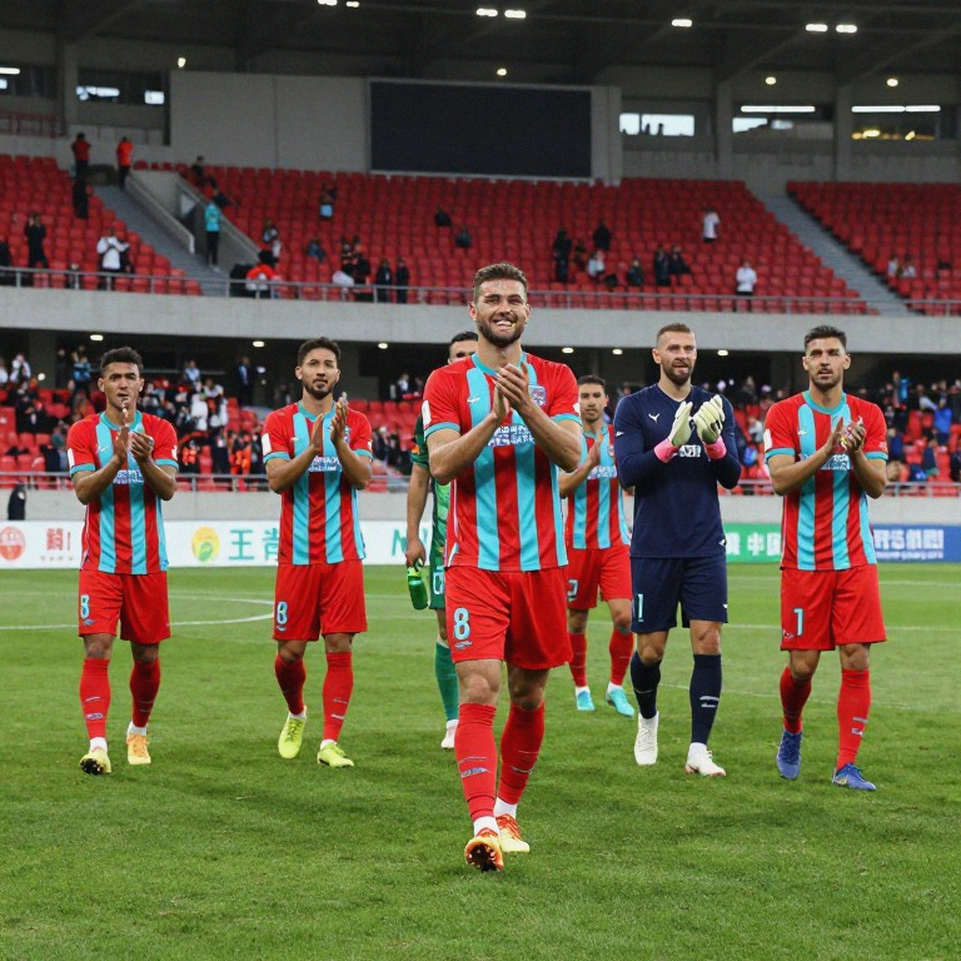 V.League 1: vết nứt nằm trong sổ sách, không nằm ở hàng phòng ngự